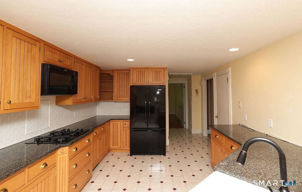 7 Glenbrook Drive Simsbury CT 06092