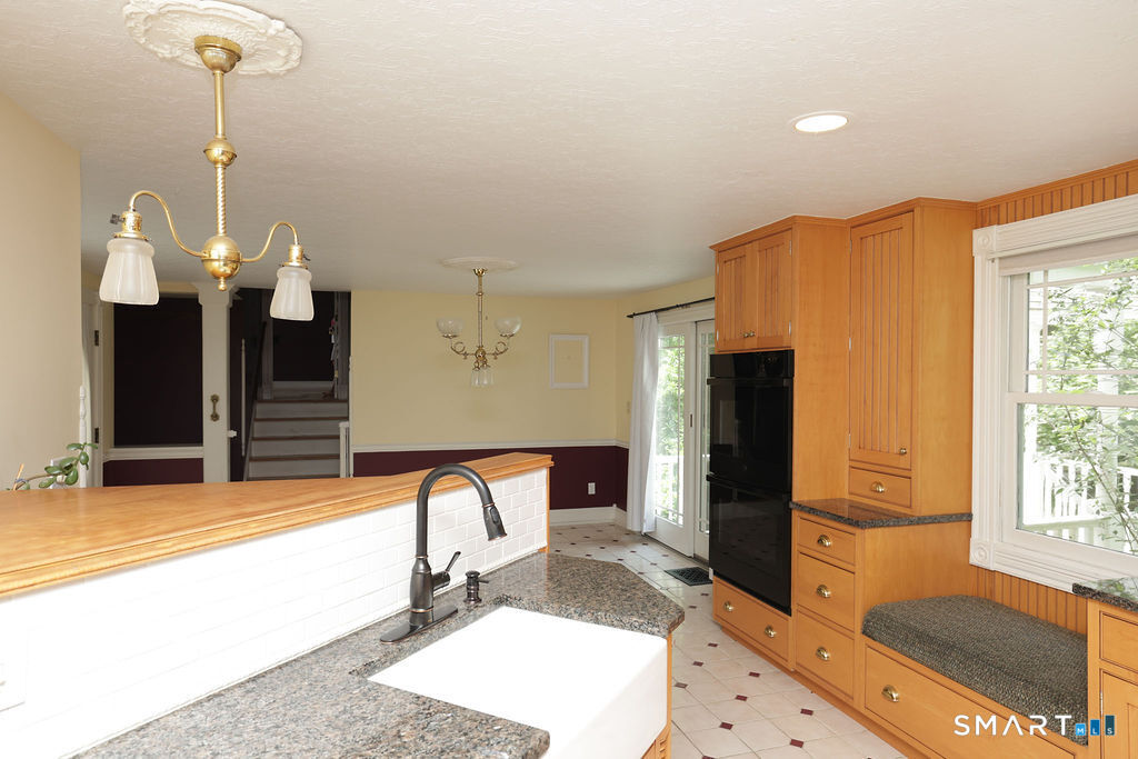 7 Glenbrook Drive Simsbury CT 06092