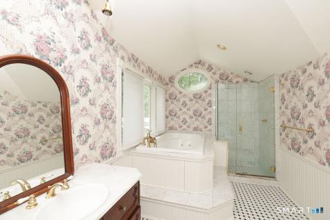 7 Glenbrook Drive Simsbury CT 06092
