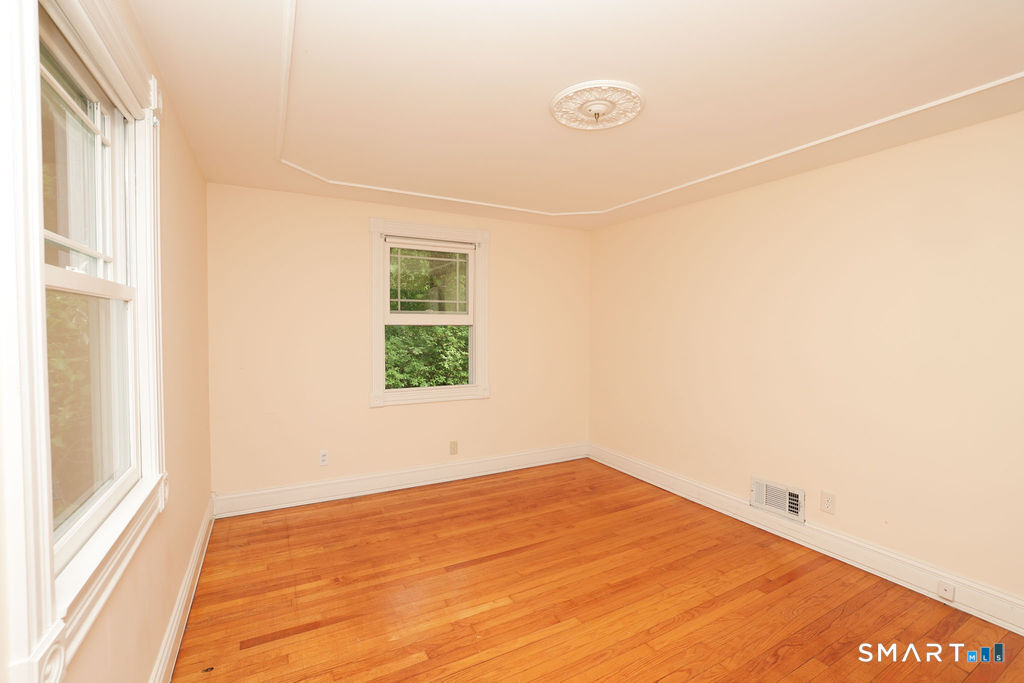 7 Glenbrook Drive Simsbury CT 06092