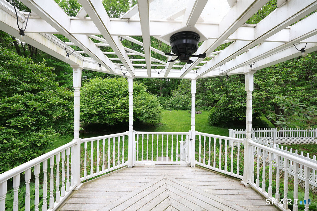 7 Glenbrook Drive Simsbury CT 06092