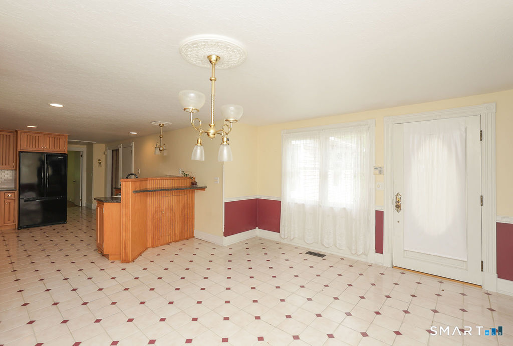 7 Glenbrook Drive Simsbury CT 06092