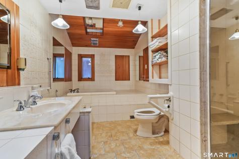 31 Mountain View Drive Brookfield CT 06804