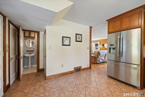 161 Upper State Street North Haven CT 06473