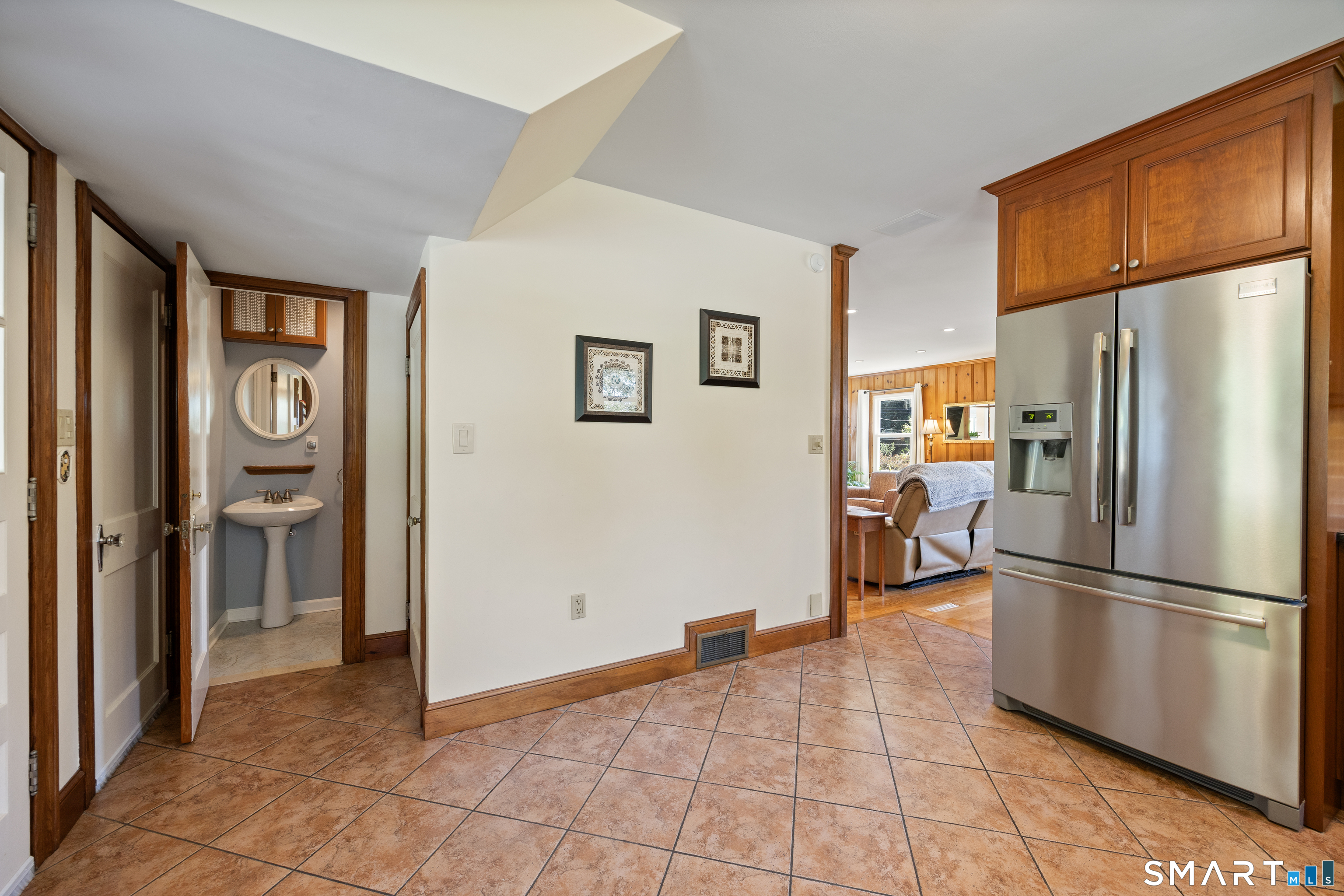 161 Upper State Street North Haven CT 06473