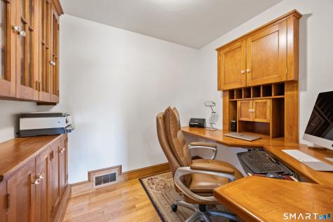 161 Upper State Street North Haven CT 06473
