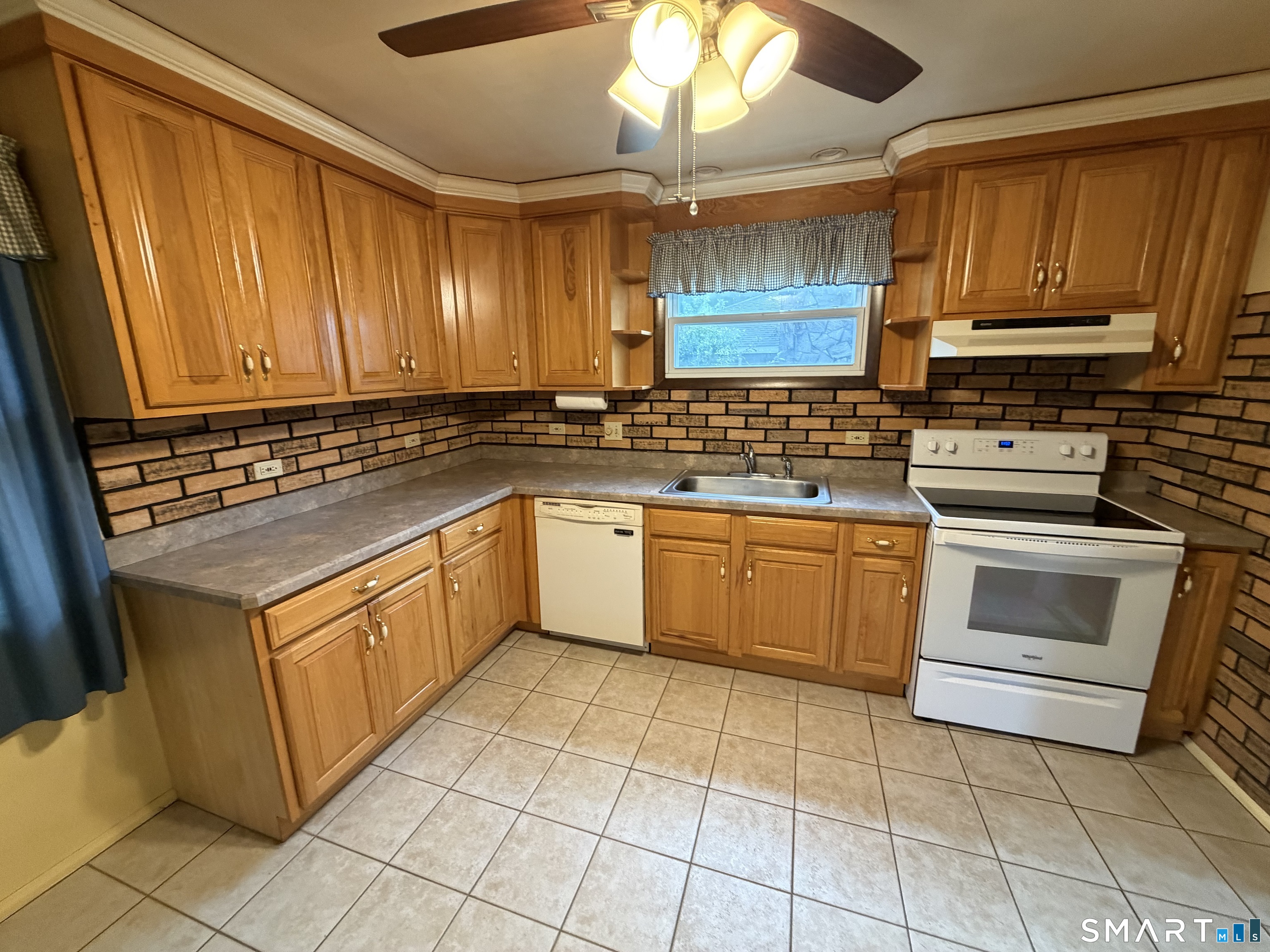 72 Hickory Road Naugatuck CT 06770