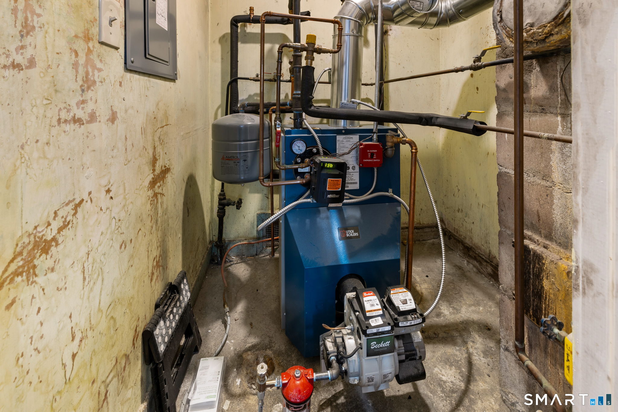 198 Woodycrest Drive East Hartford CT 06118