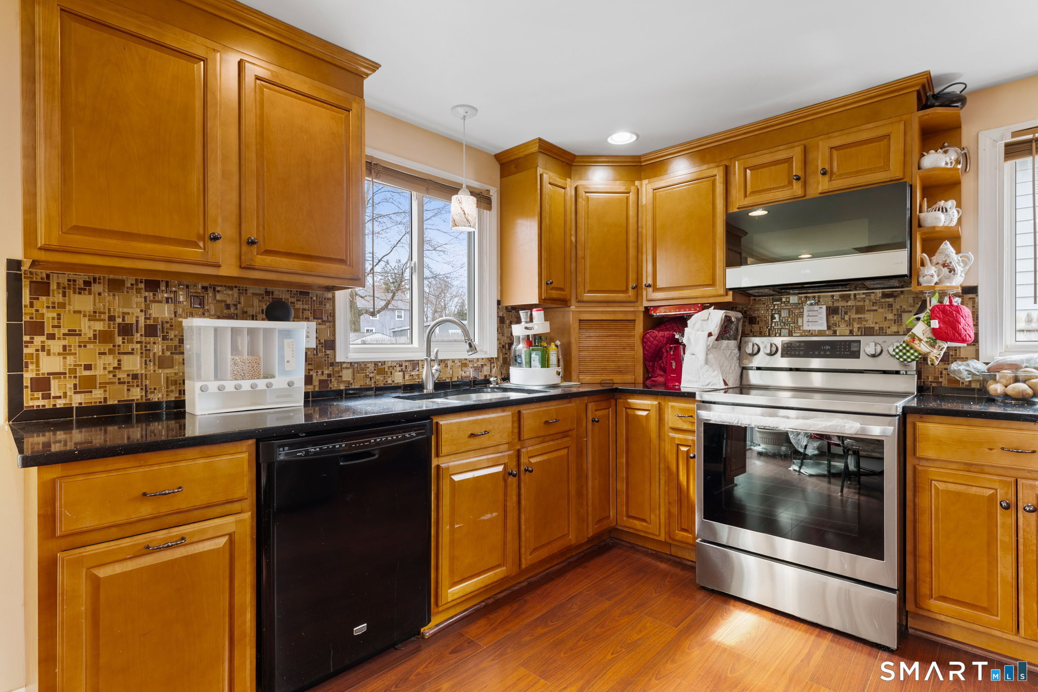 198 Woodycrest Drive East Hartford CT 06118