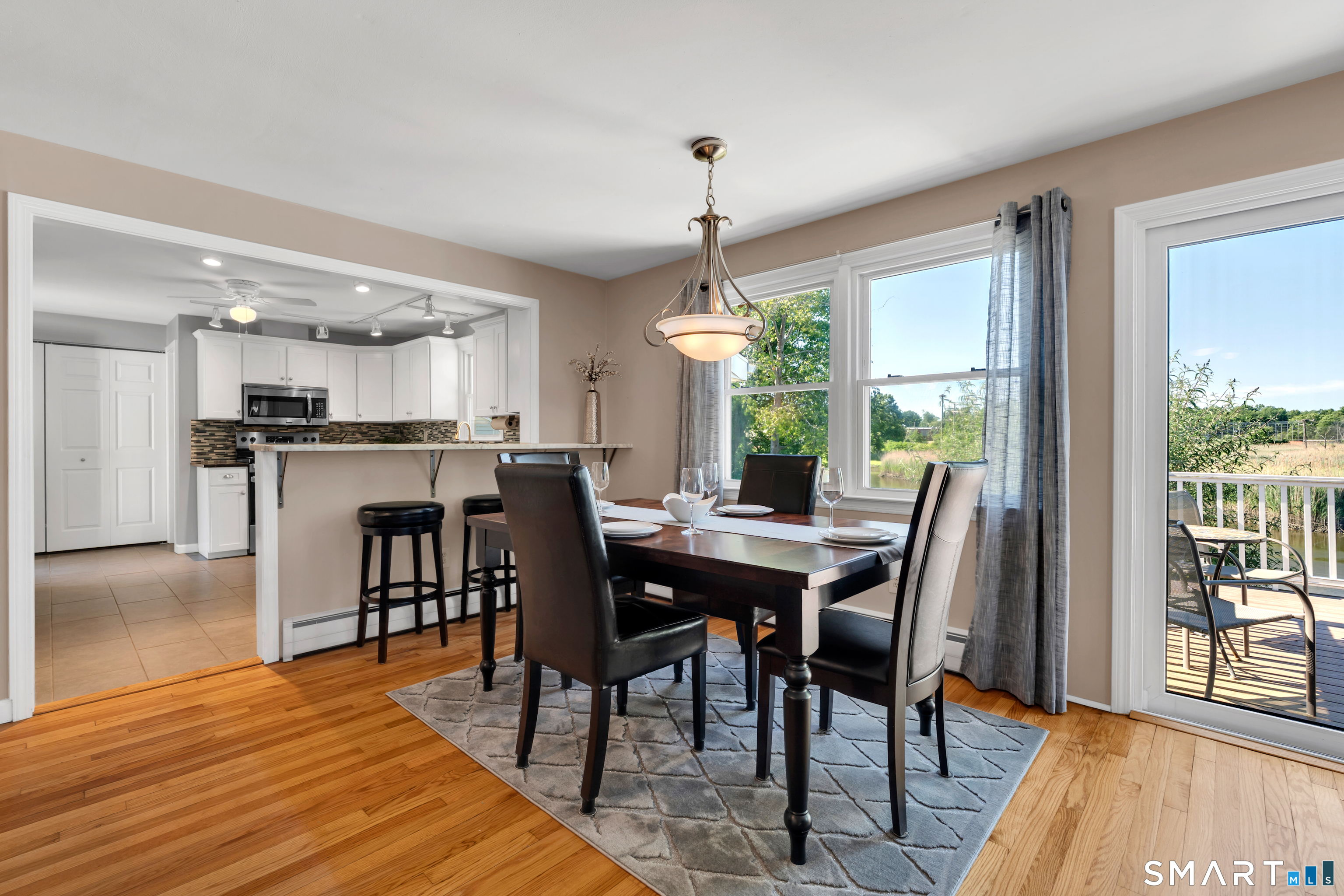 44 Riverside Drive Branford CT 06405