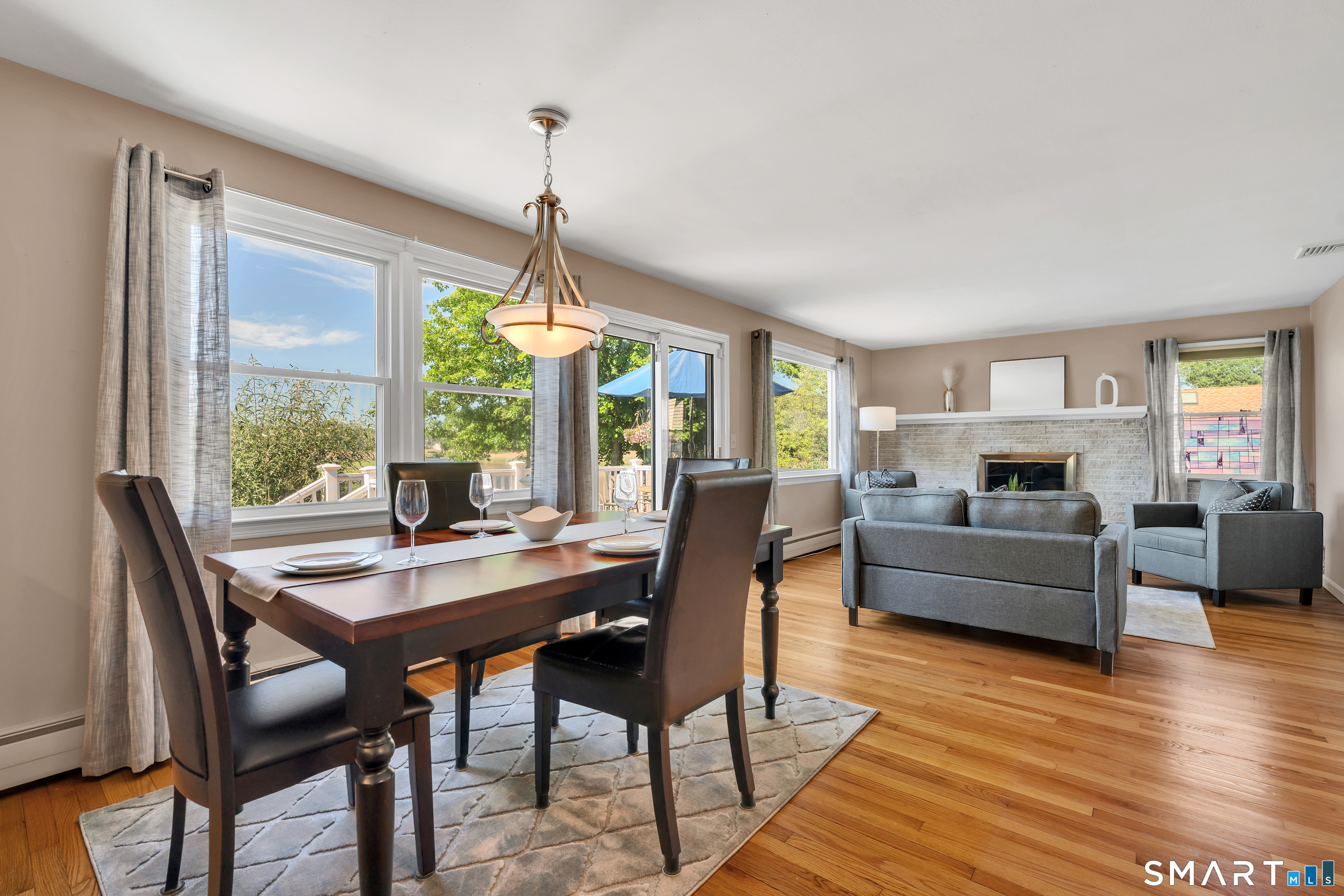 44 Riverside Drive Branford CT 06405