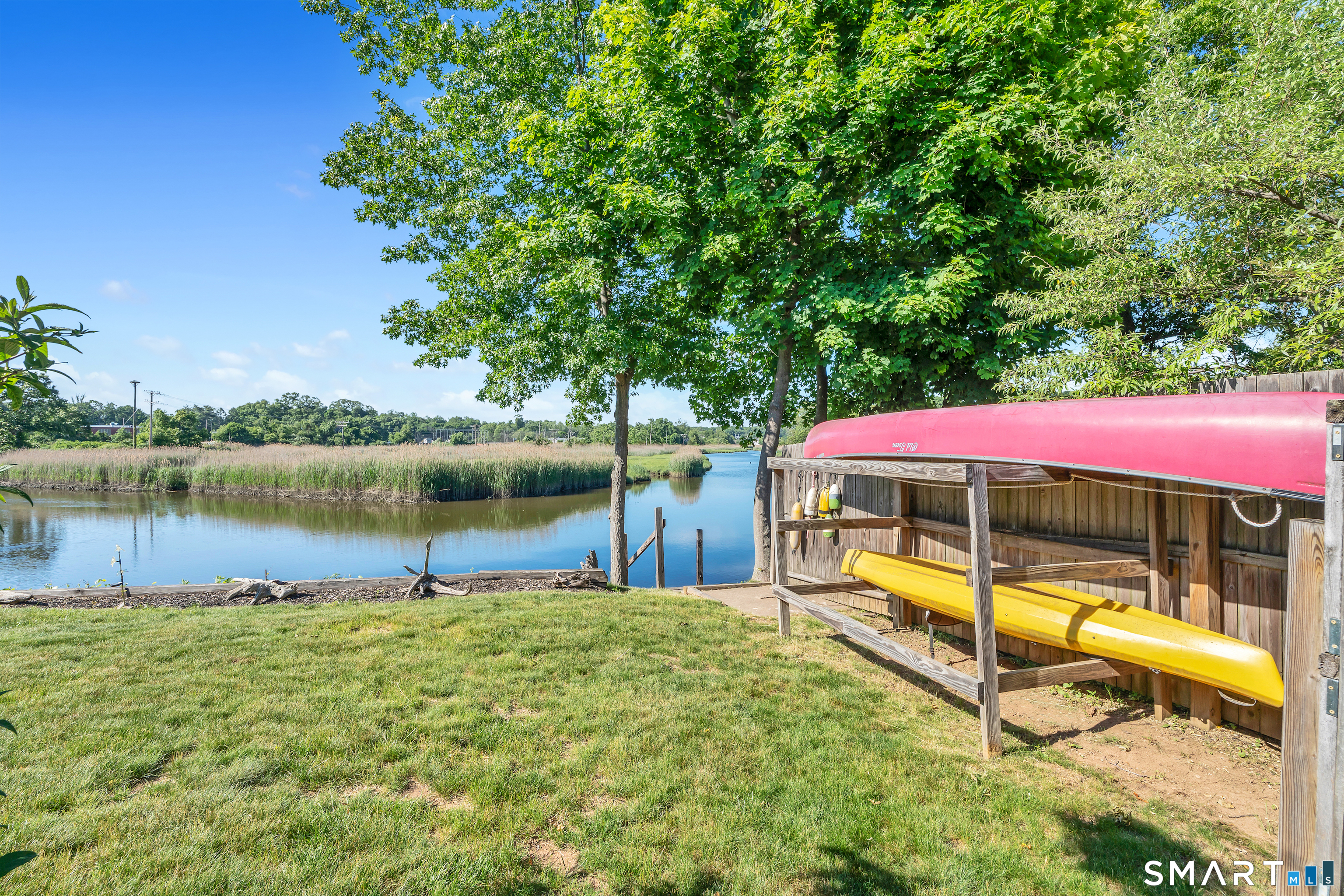 44 Riverside Drive Branford CT 06405