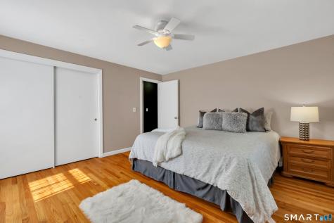 44 Riverside Drive Branford CT 06405