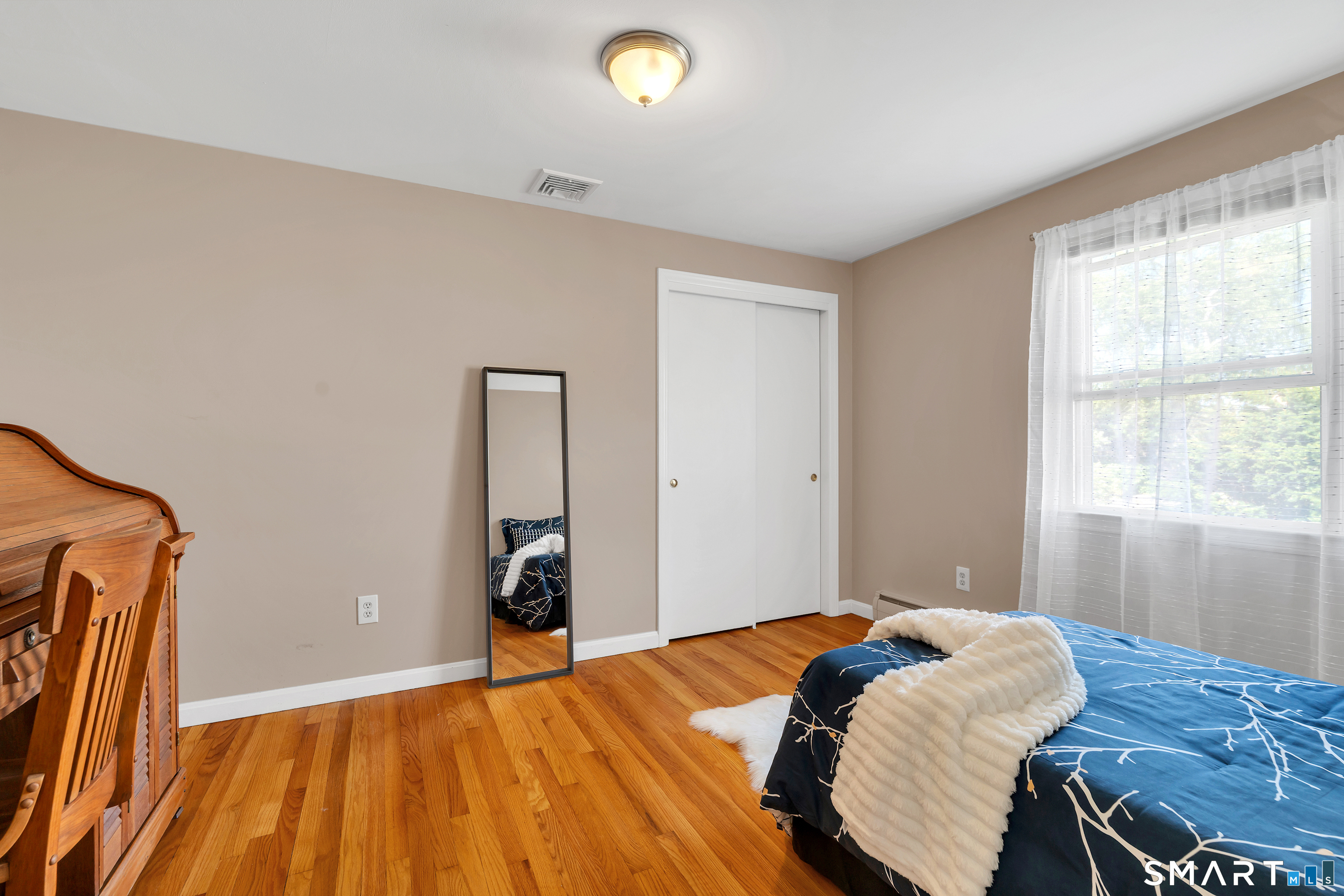 44 Riverside Drive Branford CT 06405