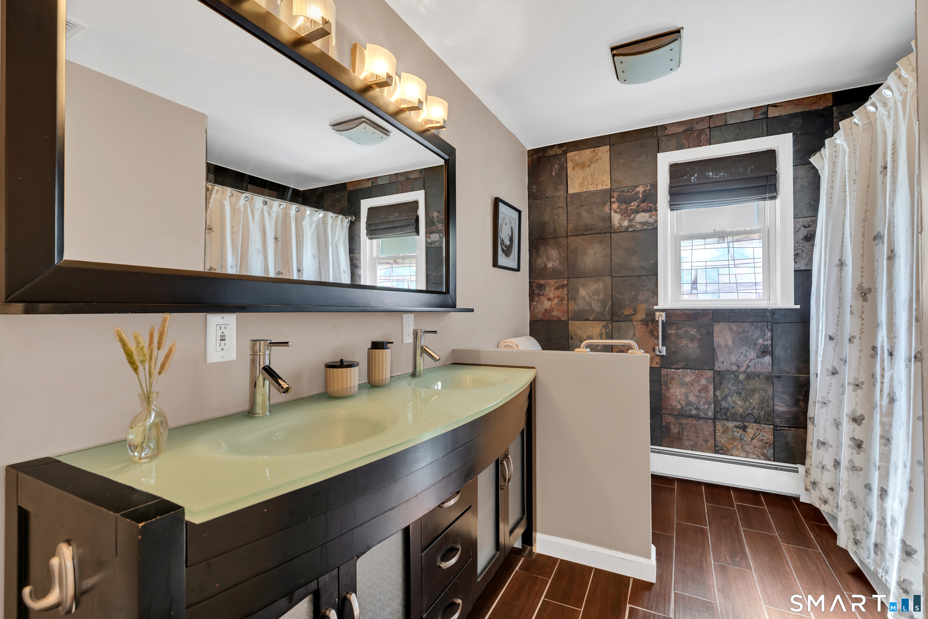 44 Riverside Drive Branford CT 06405