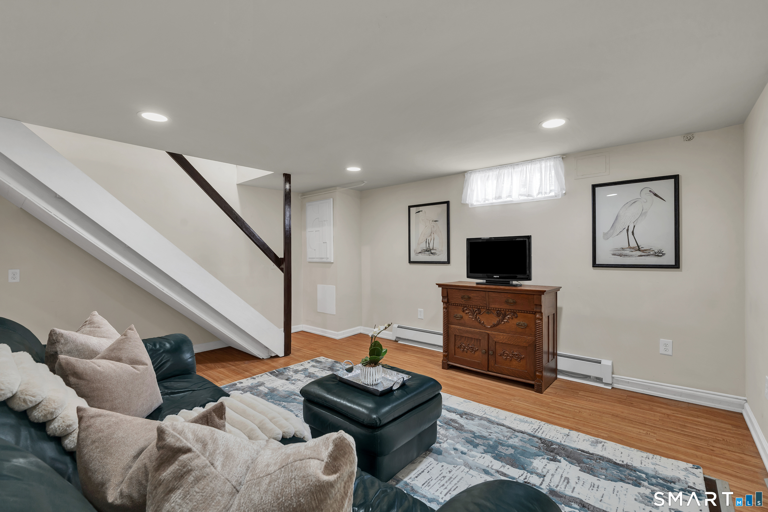 44 Riverside Drive Branford CT 06405