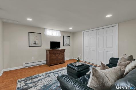 44 Riverside Drive Branford CT 06405