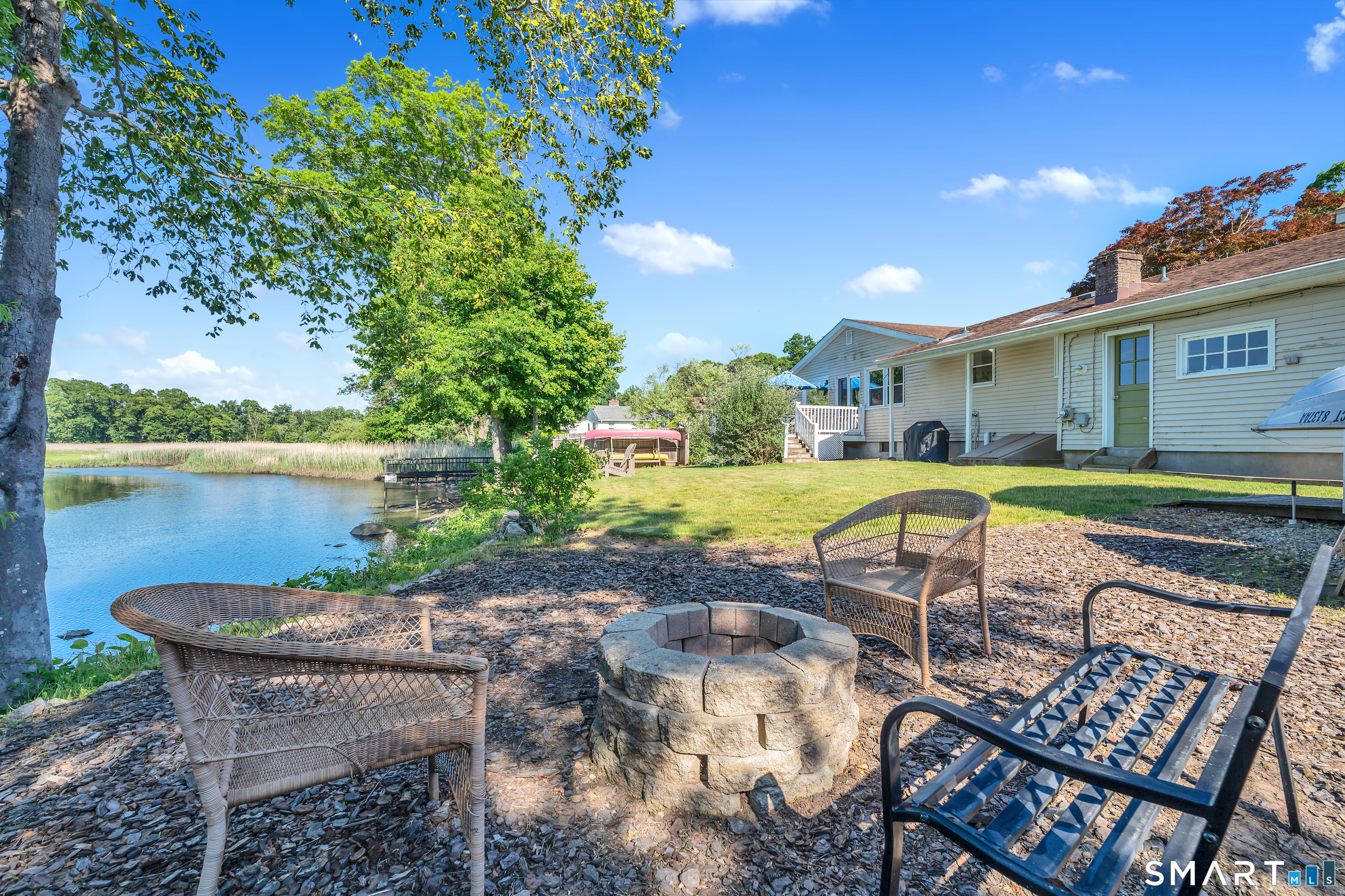 44 Riverside Drive Branford CT 06405
