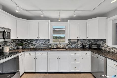44 Riverside Drive Branford CT 06405