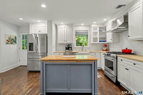 272 West Lane Ridgefield CT 06877