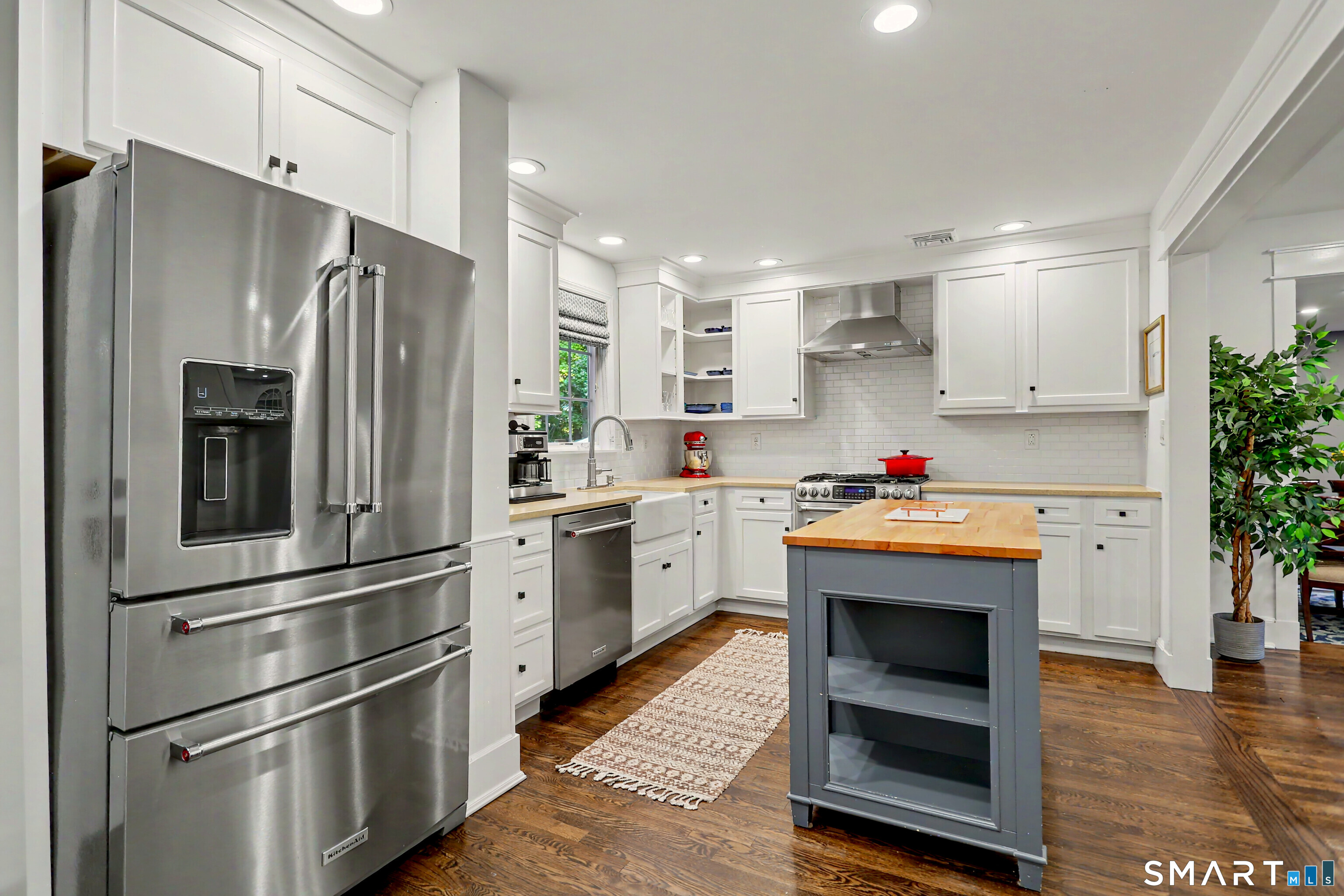 272 West Lane Ridgefield CT 06877