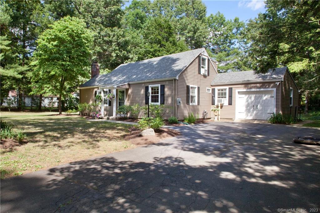 35 Woodside Circle Simsbury CT 06070