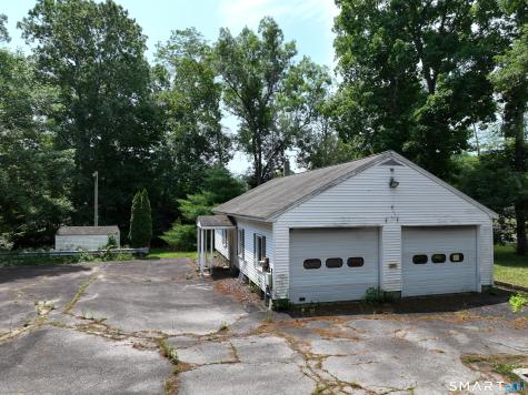 10 Mains Crossing Road North Stonington CT 06359