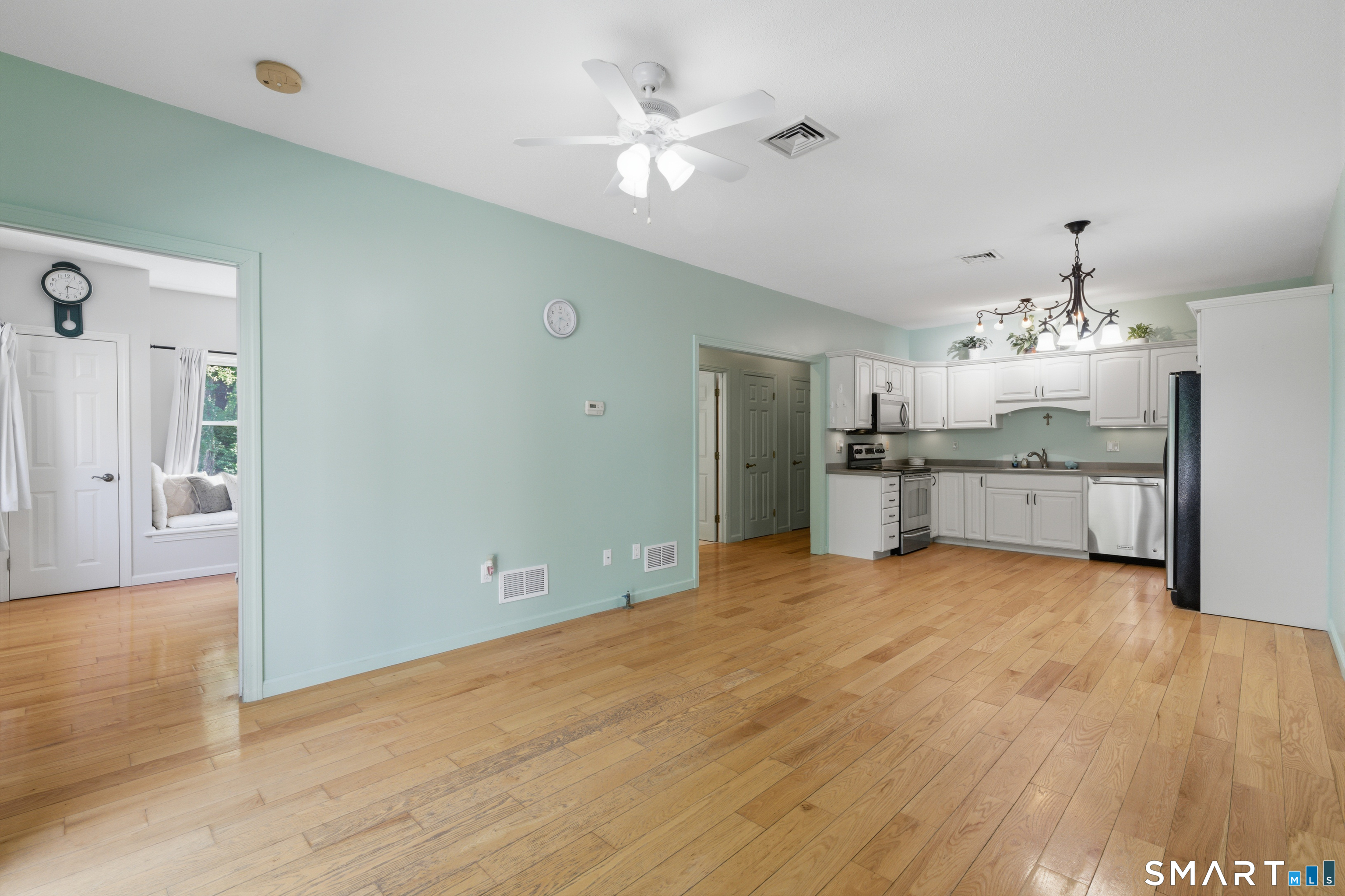 334 Plainville Avenue Farmington CT 06085