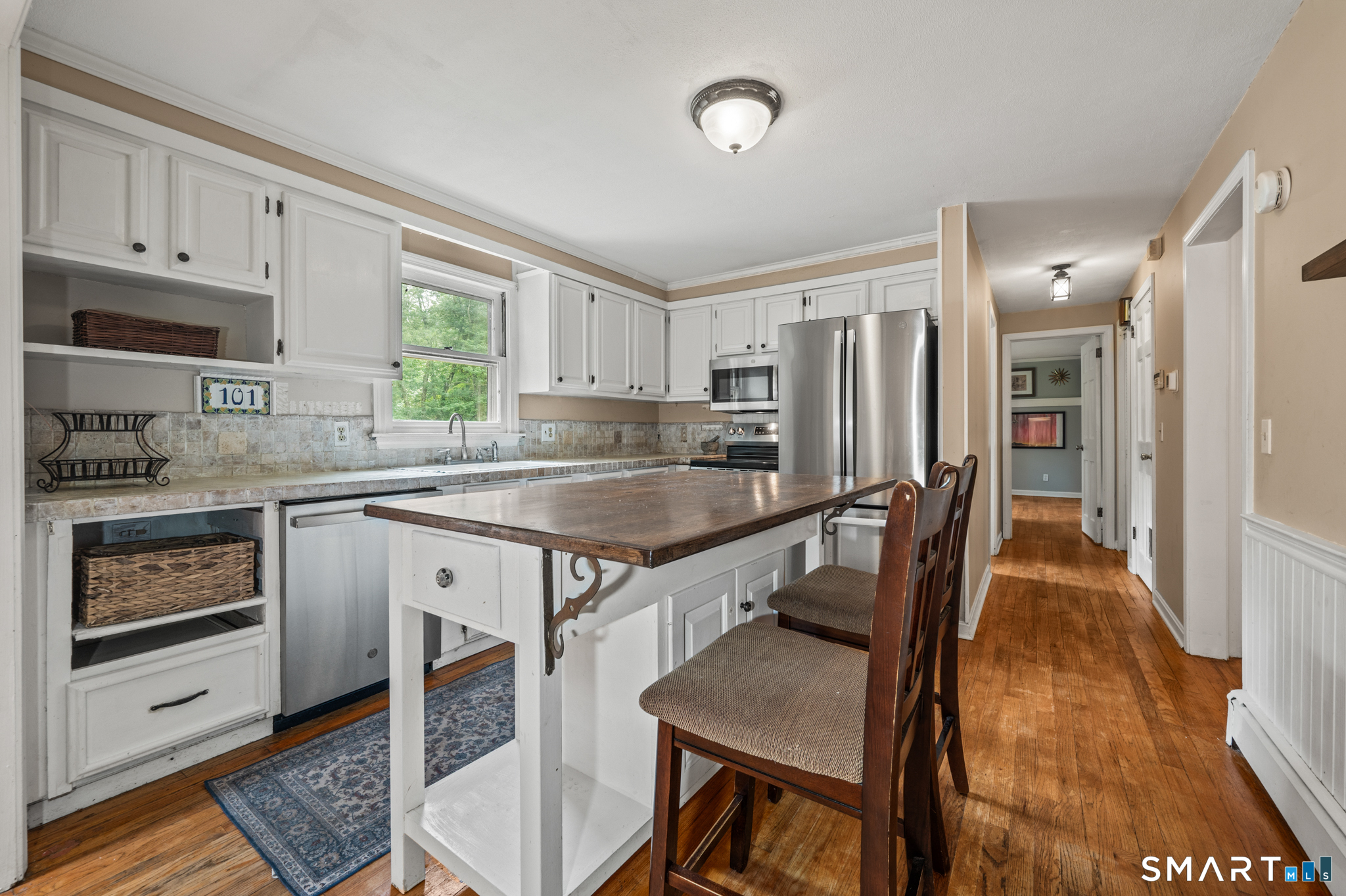 101 Abbey Road East Hampton CT 06424