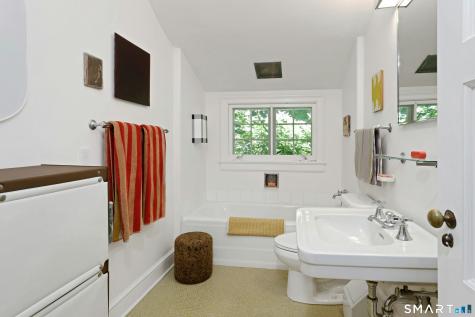 45 Spectacle Lane Wilton CT 06897