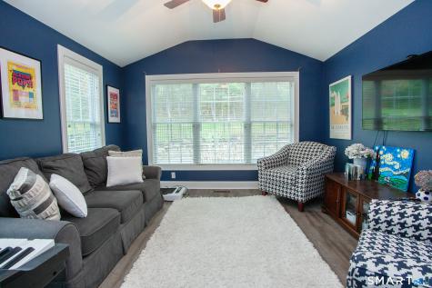 490 New Road Avon CT 06001