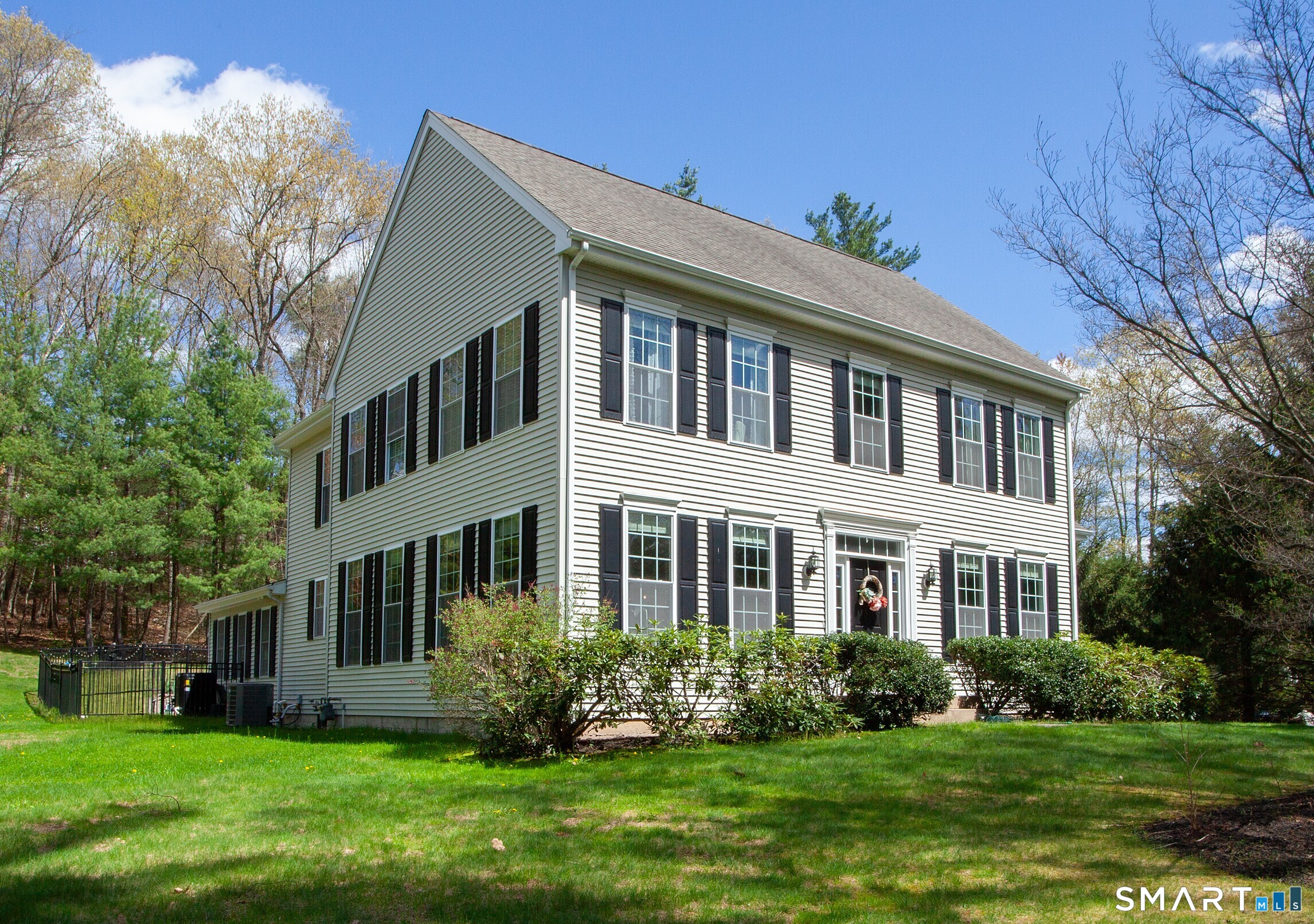490 New Road Avon CT 06001