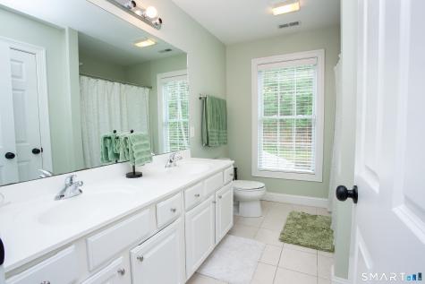 490 New Road Avon CT 06001
