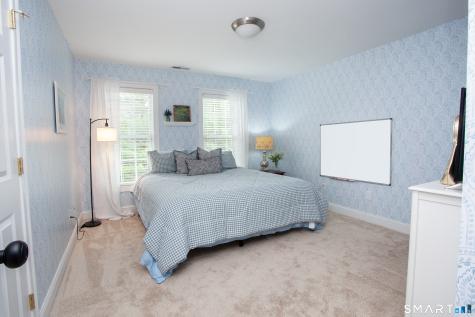 490 New Road Avon CT 06001