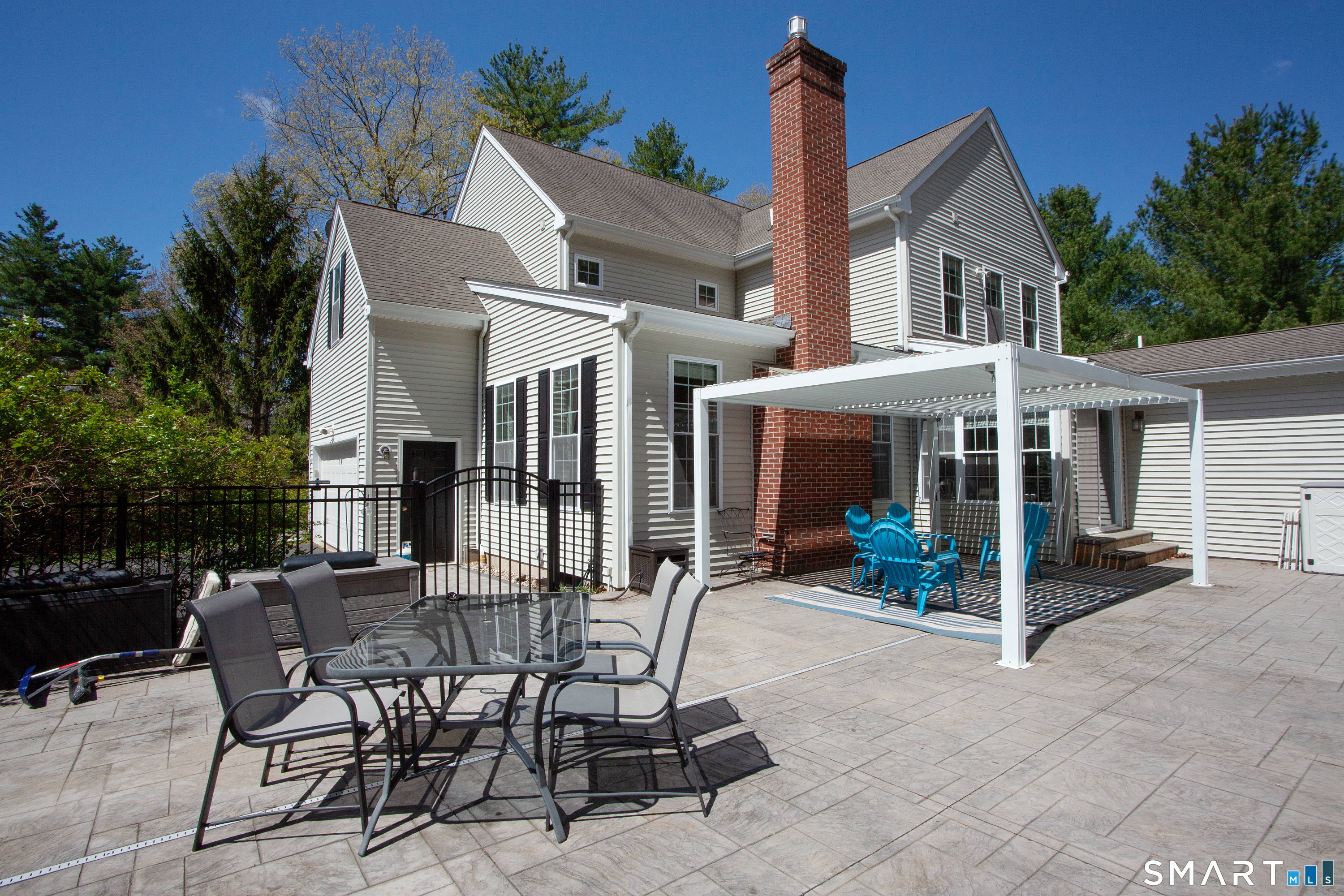 490 New Road Avon CT 06001