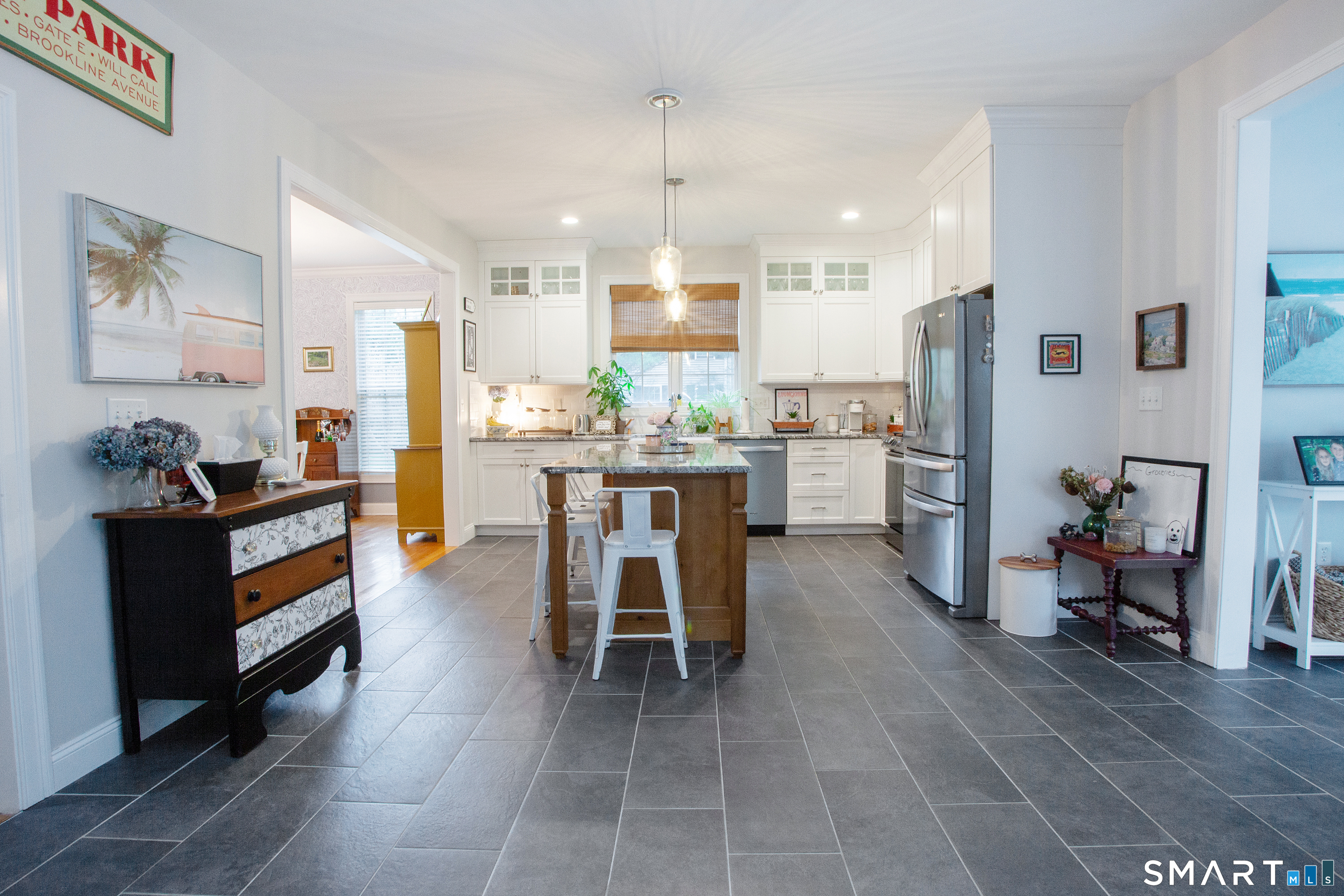 490 New Road Avon CT 06001