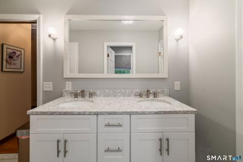 168 North Farm Road Middlebury CT 06762