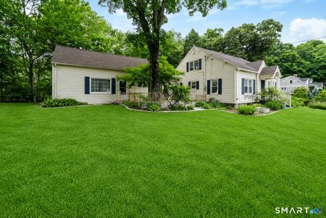 413 Watertown Road Middlebury CT 06762