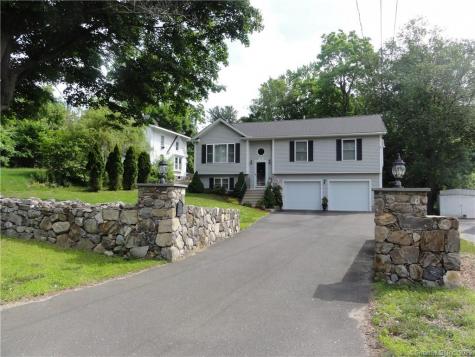 493 Piedmont Street Waterbury CT 06706