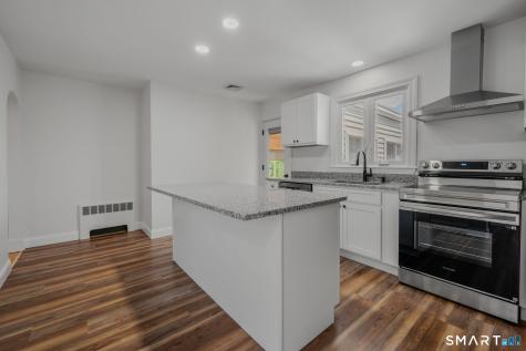 14 Hyde Street Stonington CT 06379