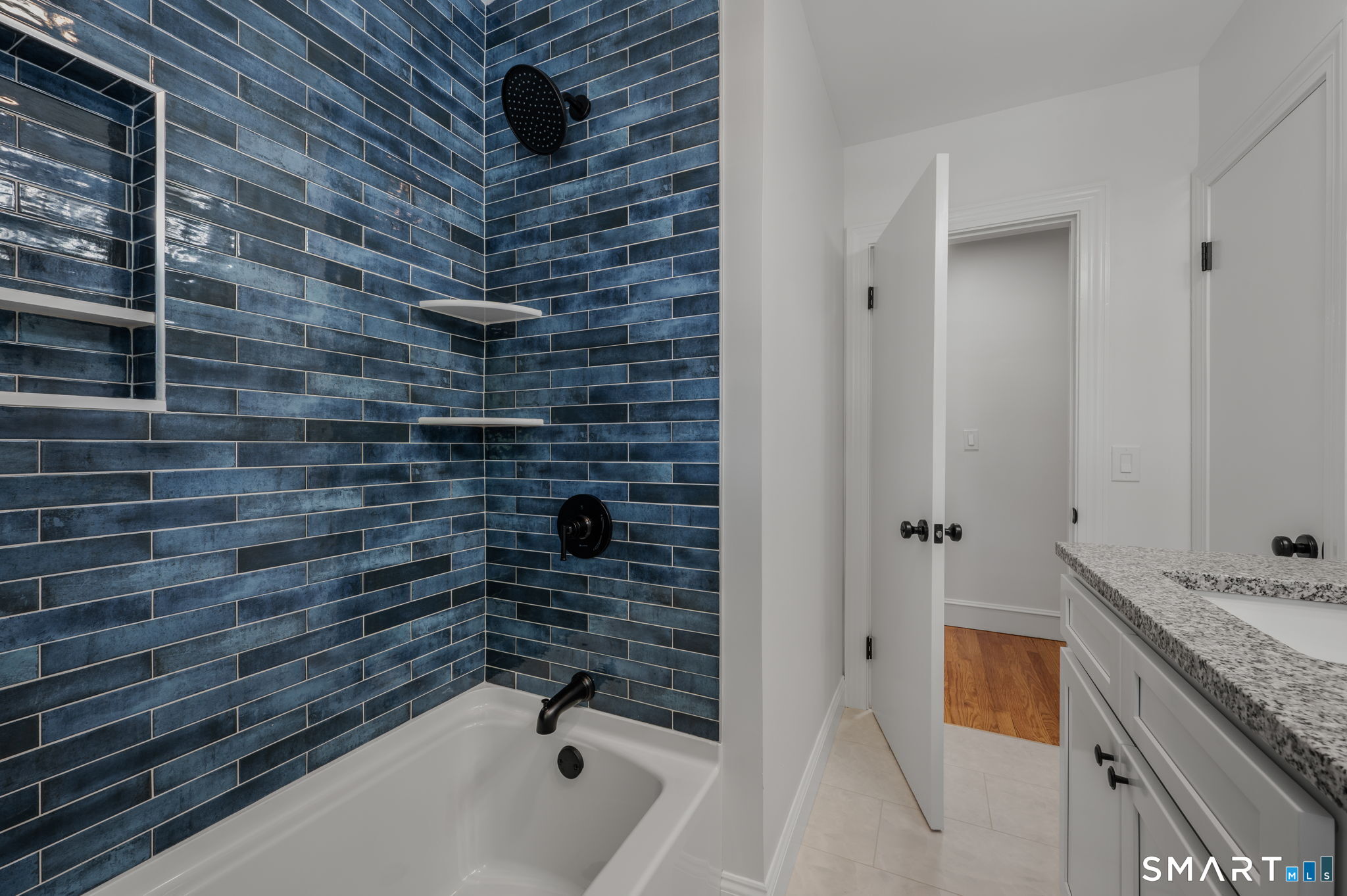 14 Hyde Street Stonington CT 06379