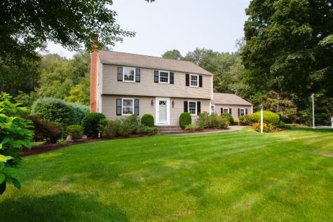 29 Branch Brook Drive Simsbury CT 06070
