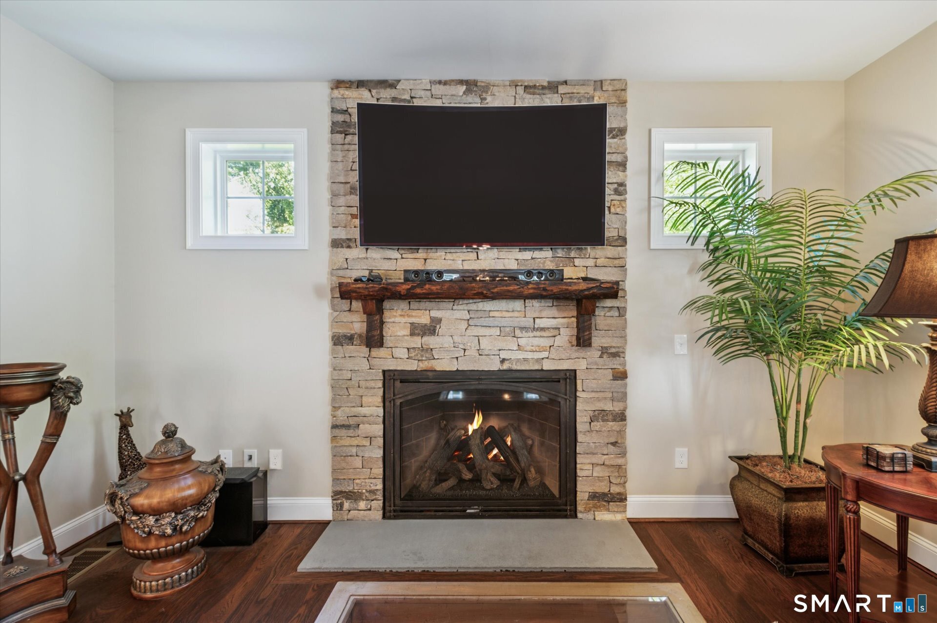 51 Hendricks Lane Simsbury CT 06070