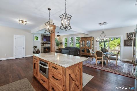 51 Hendricks Lane Simsbury CT 06070