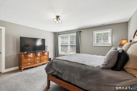 51 Hendricks Lane Simsbury CT 06070