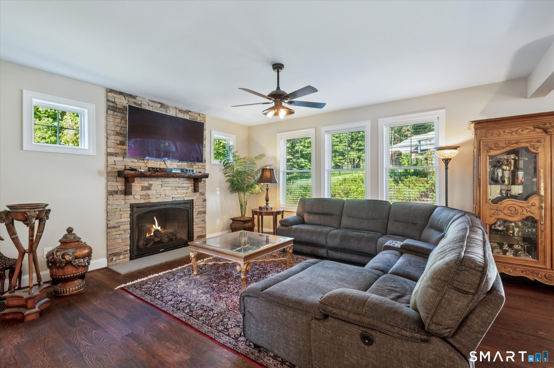 51 Hendricks Lane Simsbury CT 06070