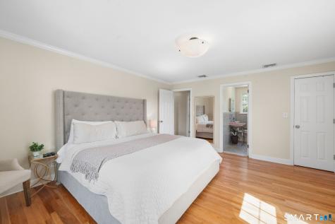 136 Chatham Road Fairfield CT 06825