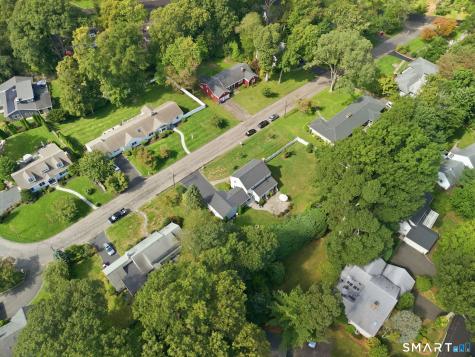 136 Chatham Road Fairfield CT 06825