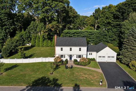136 Chatham Road Fairfield CT 06825