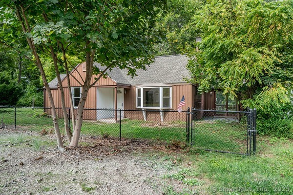 14 Main Street Extension Simsbury CT 06081